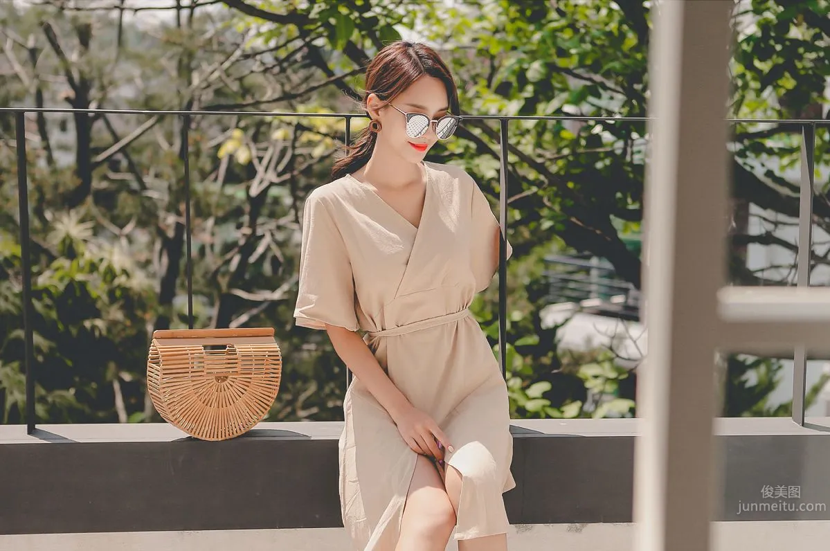 Korean Model Yan Zhien maybeach Casual Wear Series 2 photo 18