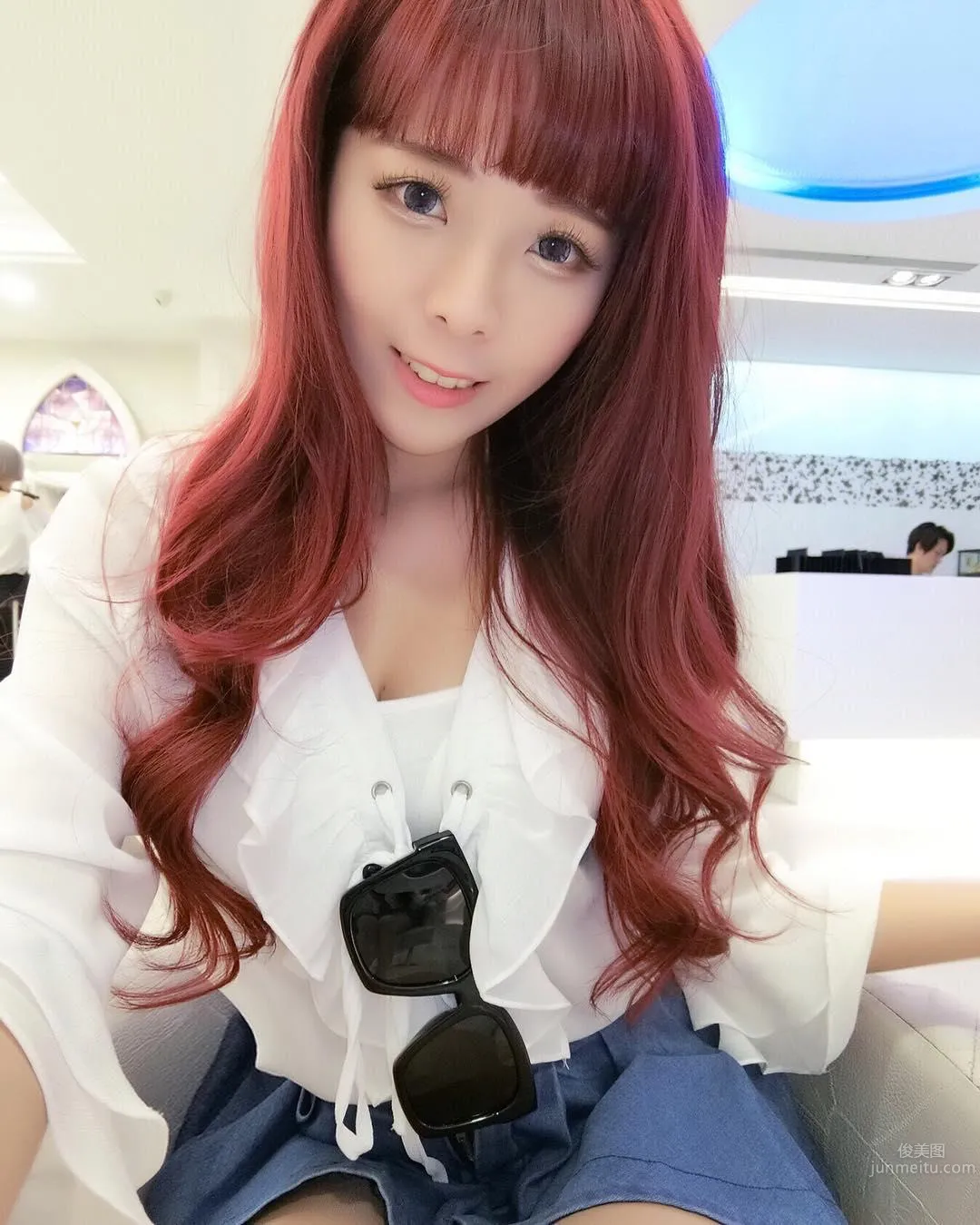 Zhang Xiaorou, Super Hot Online Shop Owner photo 7
