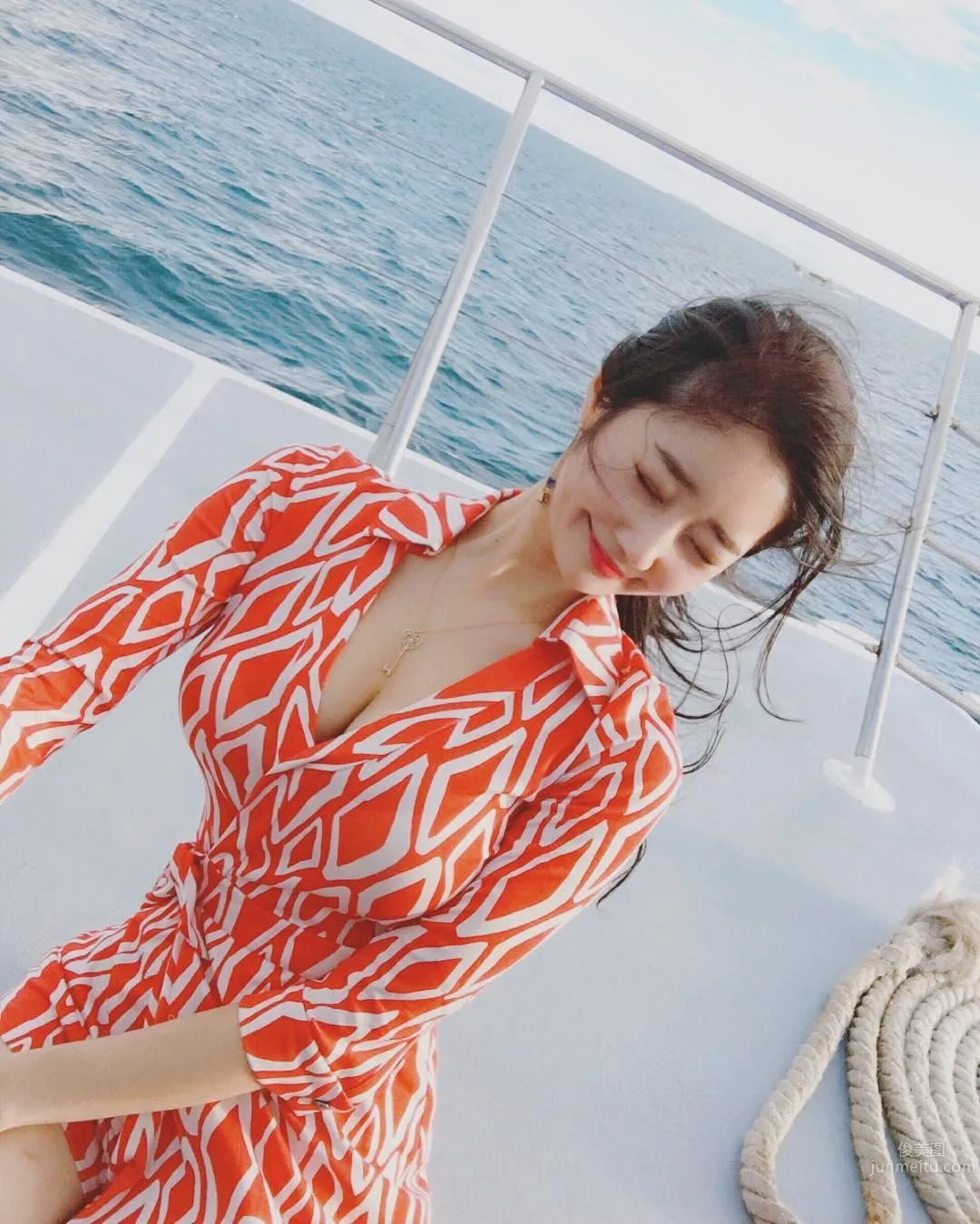 Beautiful Flight Attendant's "Super Killer Angle" Is Too Much to Handle! Great Figure Hidden No More photo 42