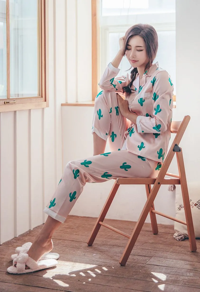 Korean Model Park Da Hyun Lologirl Pajama Series Three photo 72
