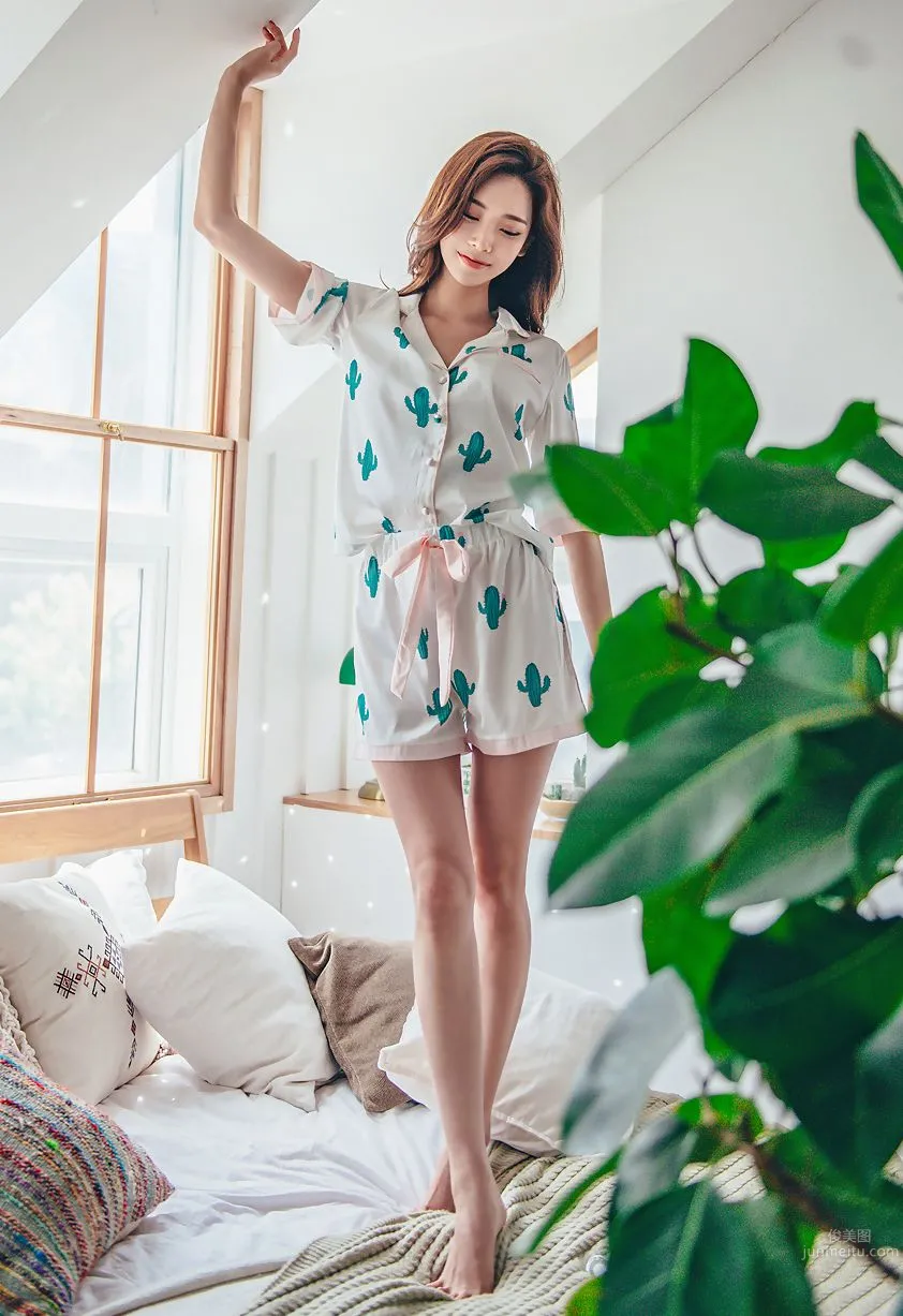 Korean Model Park Da Hyun Lologirl Pajama Series Three photo 18