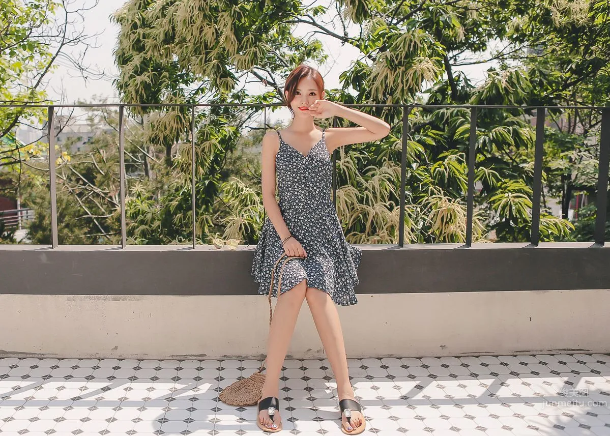Korean Model Yeonjieun maybeach Casual Wear photo 46