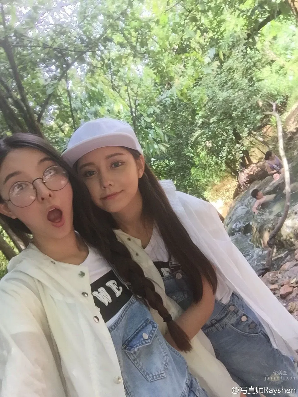 徐妍馨與陳大榕 印尼巴沙旅拍寫真 35