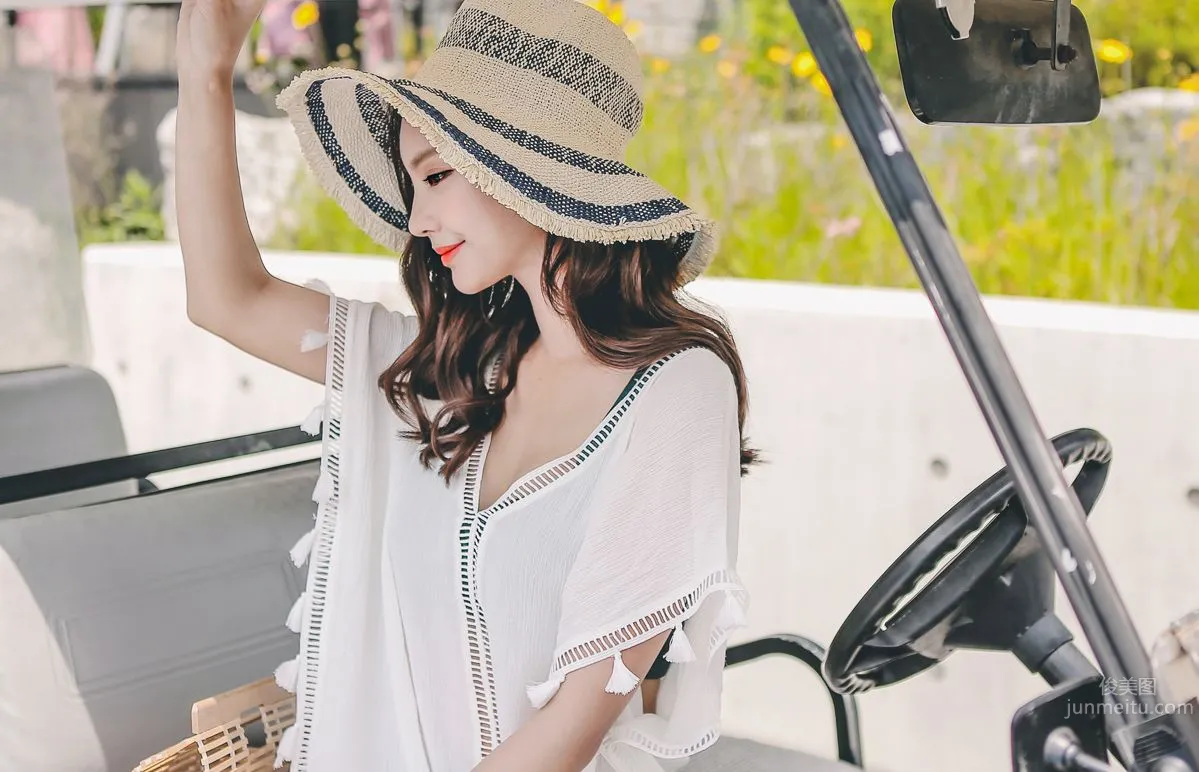 Korean Model Yeonjieun maybeach Casual Wear photo 61