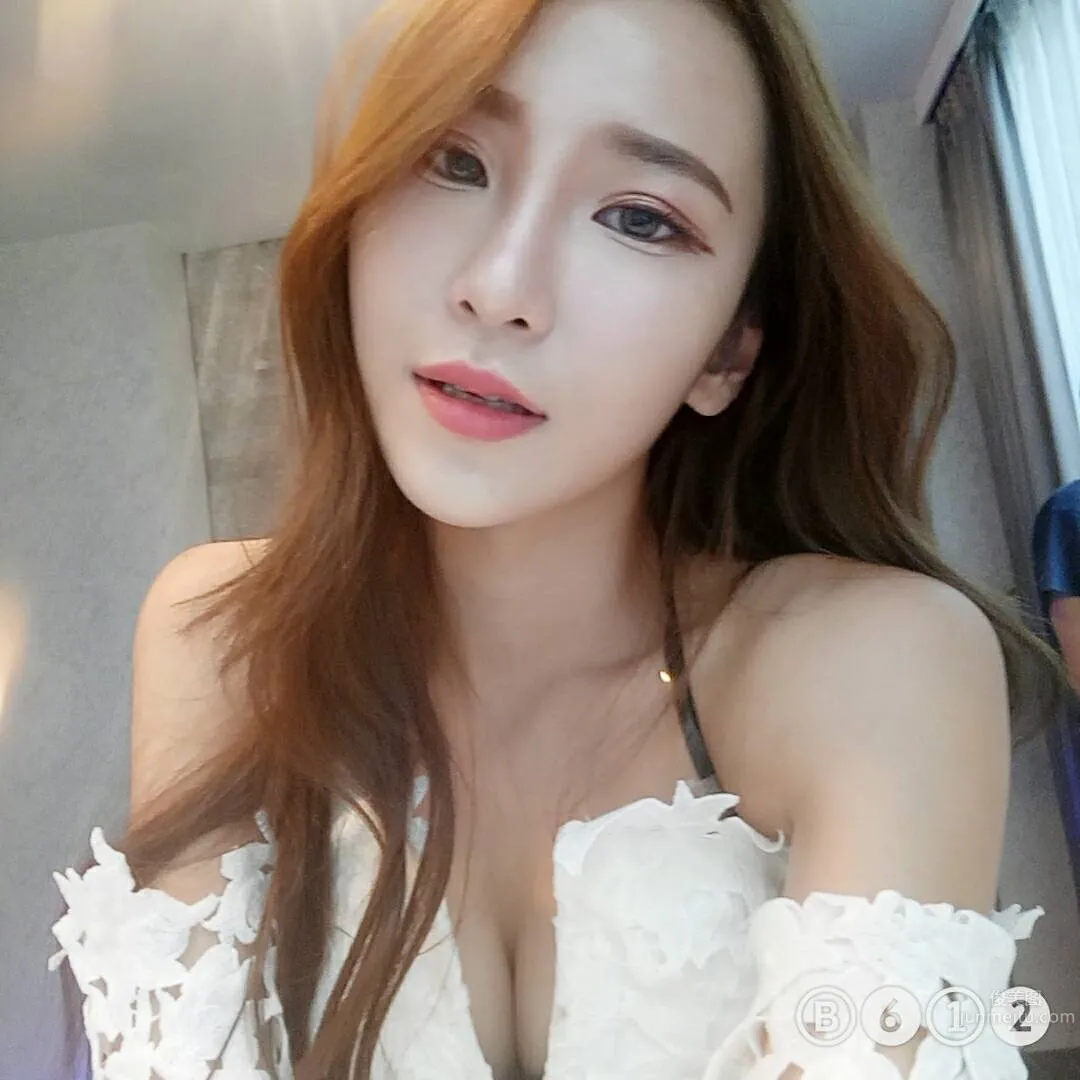 Taiwanese Beauty Yu Nasi IG Private Beautiful Photos photo 13