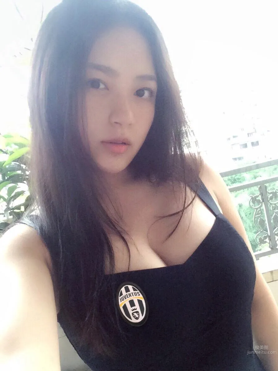 美女主播「麼麼哒」 懂球女人的魅力 12