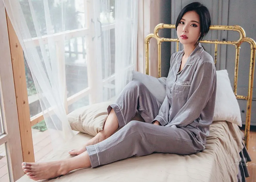 Korean Model Park Da Hyun Lologirl Pajama Series Three photo 64