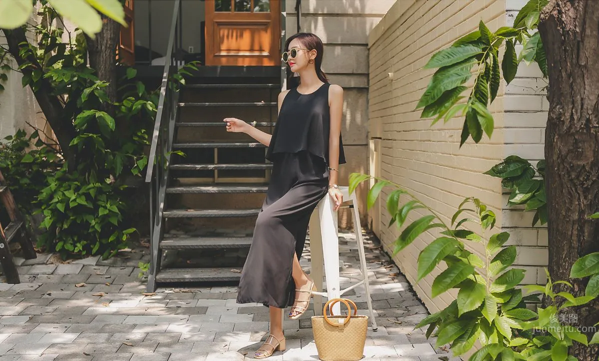 Korean Model Yeonjieun maybeach Casual Wear photo 45