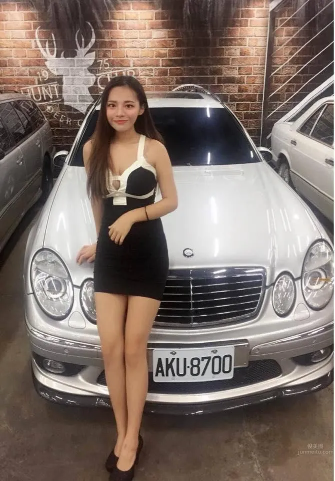 Queena Junjun: Photo Set 2026 photo 17