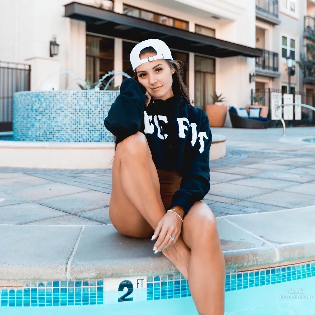 Ashley Flores: Photo Set 2025 photo 32