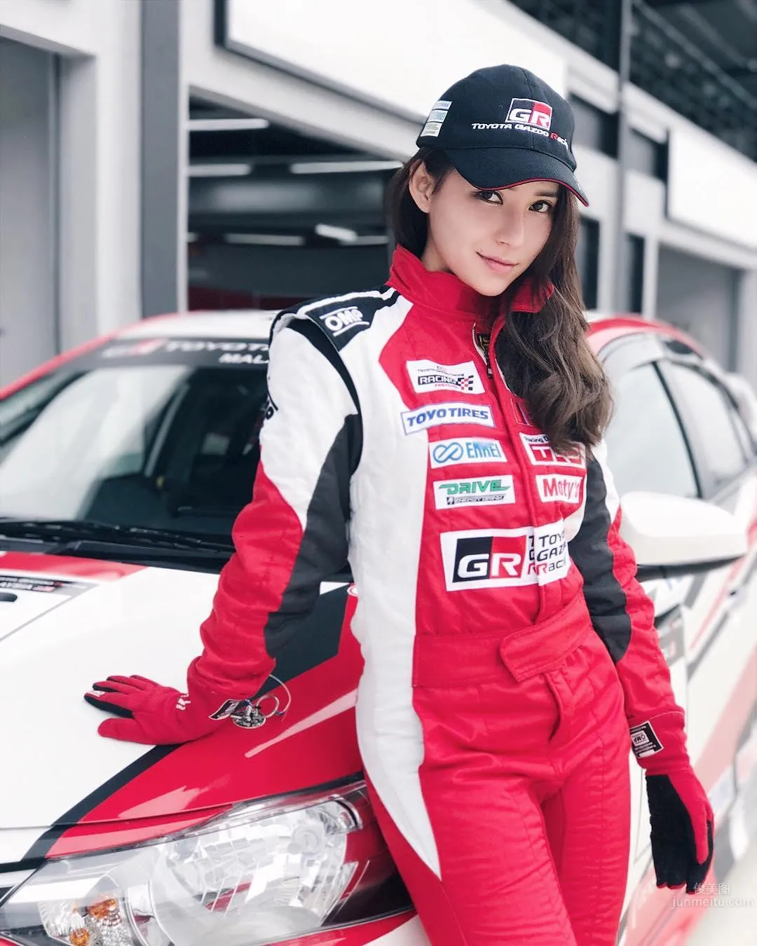 大馬美女賽車手Venice Min 賽車服底下是身材姣好 26