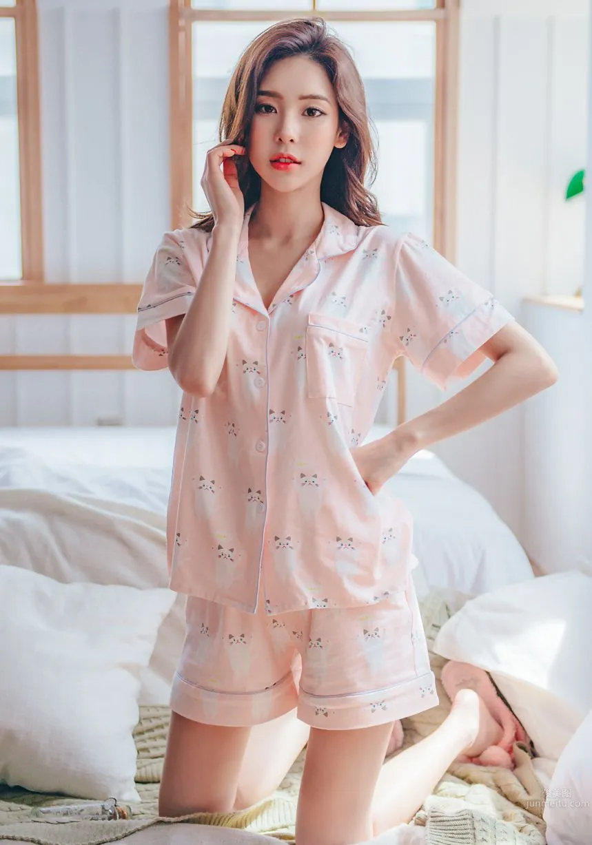 Korean Model Park Da Hyun Lologirl Pajama Series Three photo 113