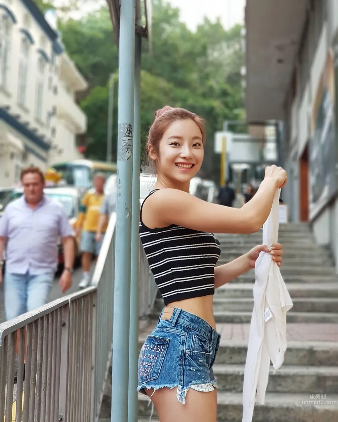 South Korea's Hottest Pilates Instructor, Hip Lifting Exercise Pose Too Outrageous photo 38