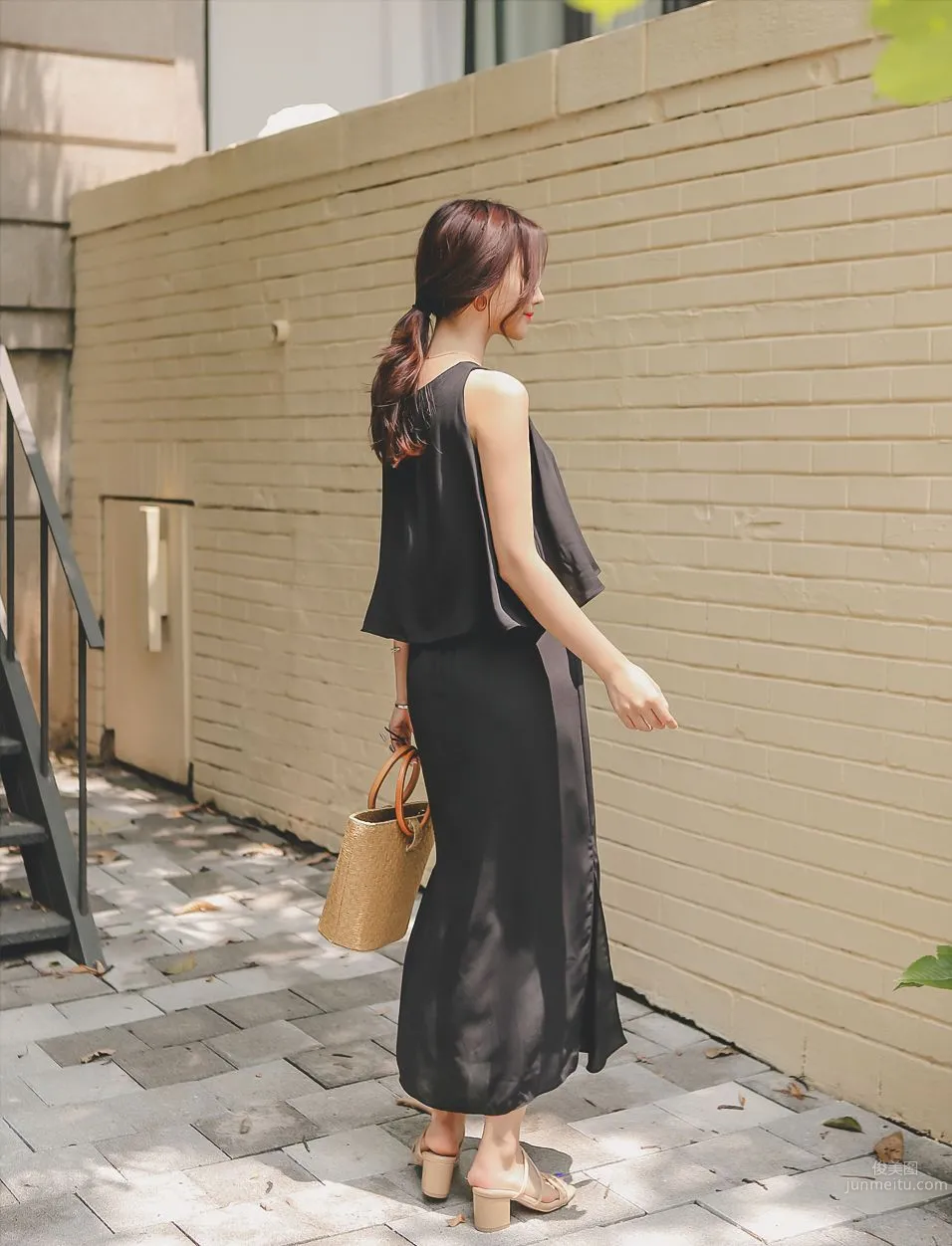 Korean Model Yeonjieun maybeach Casual Wear photo 43