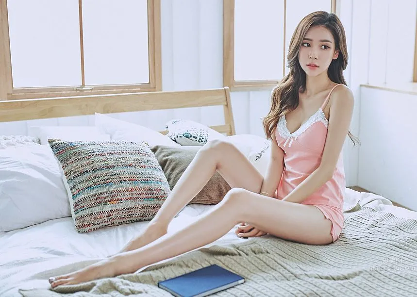 Korean Model Park Da Hyun Lologirl Pajama Series photo 30