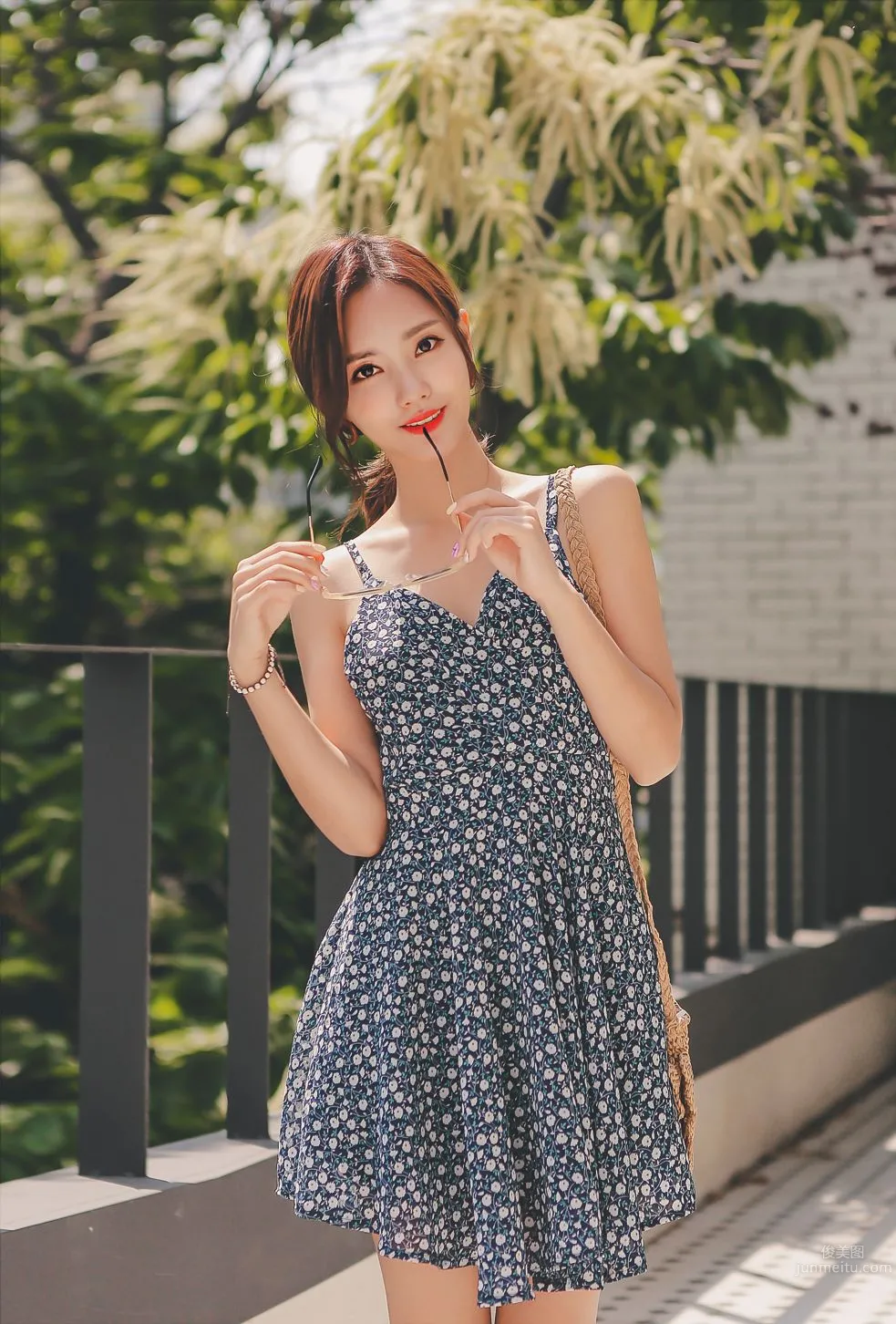 Korean Model Yeonjieun maybeach Casual Wear photo 53