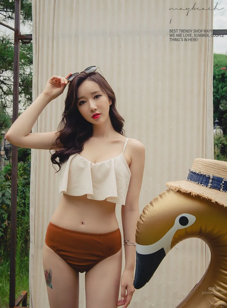 Lee Yeon Jeong, 2017 MayBeach Bikini Series Three photo 52