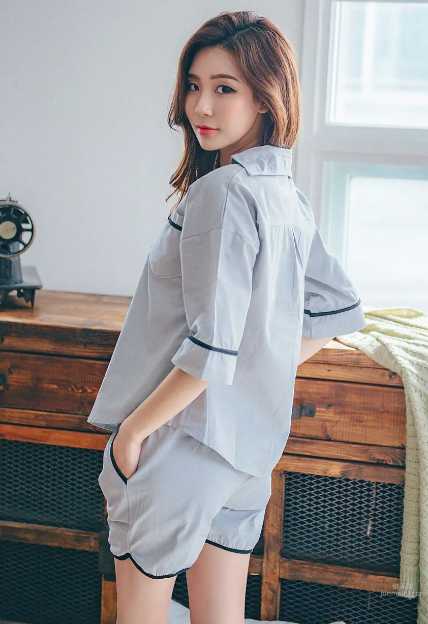 Korean Model Park Da Hyun Lologirl Pajama Series Three photo 9