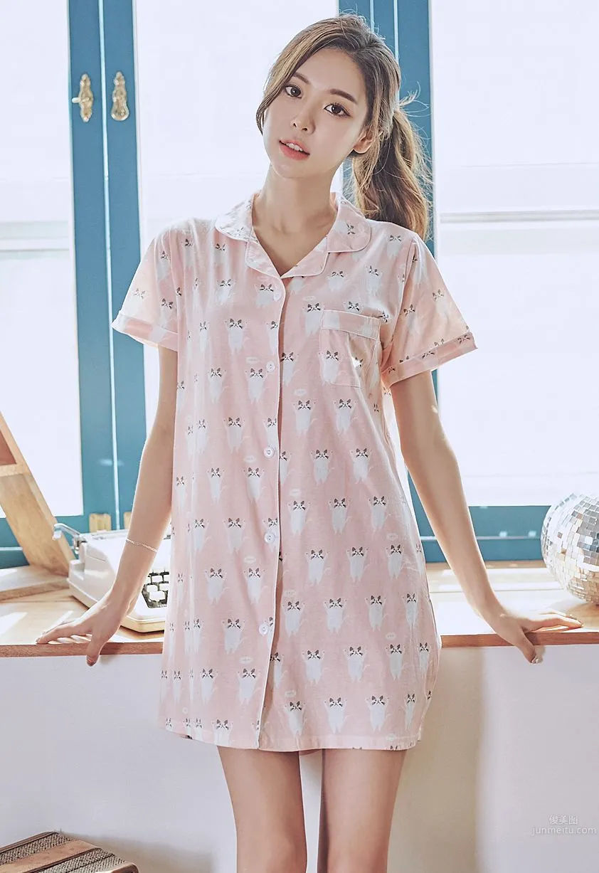 Korean Model Park Da Hyun Lologirl Pajama Series Three photo 134