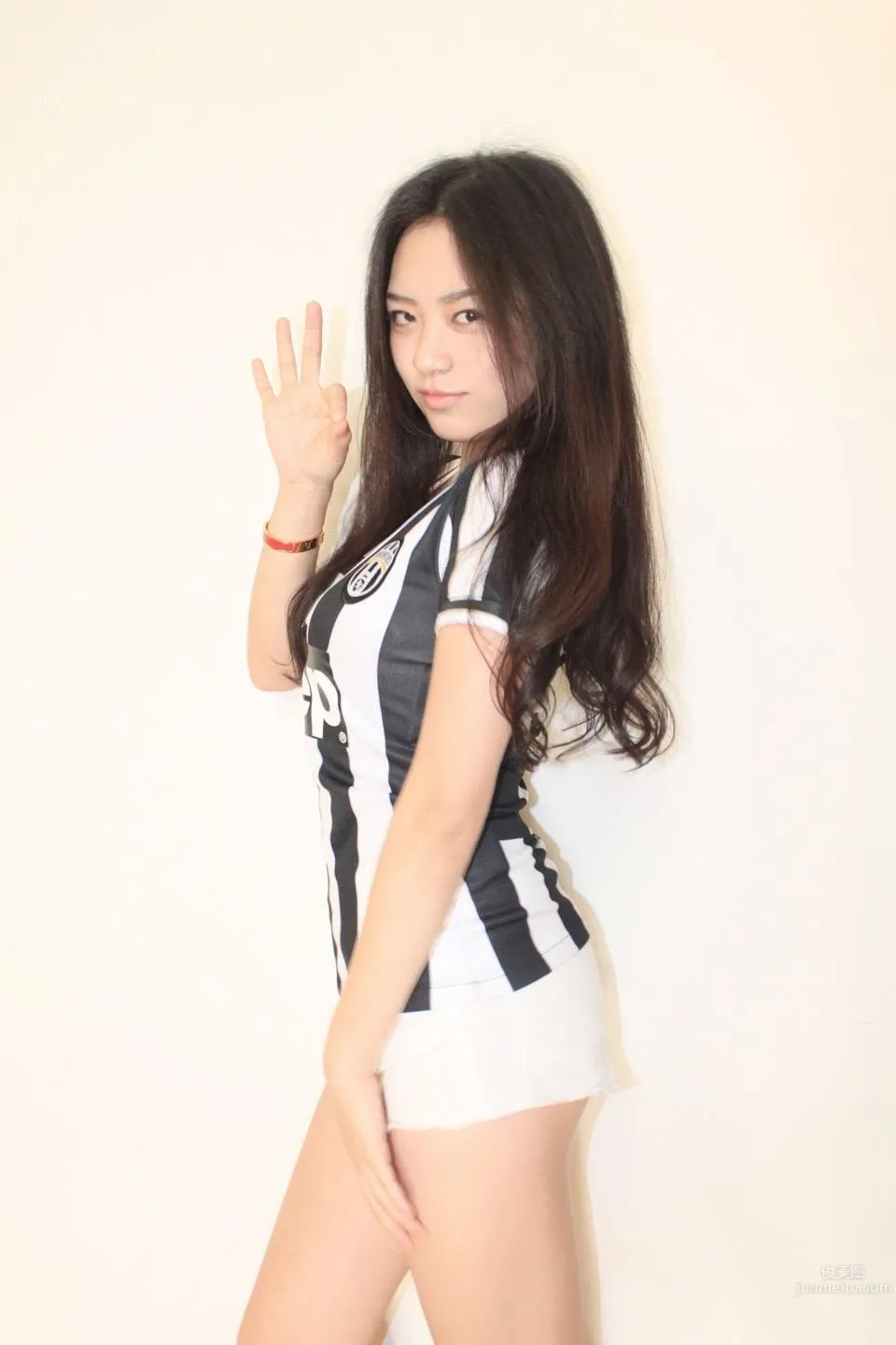 美女主播「麼麼哒」 懂球女人的魅力 13