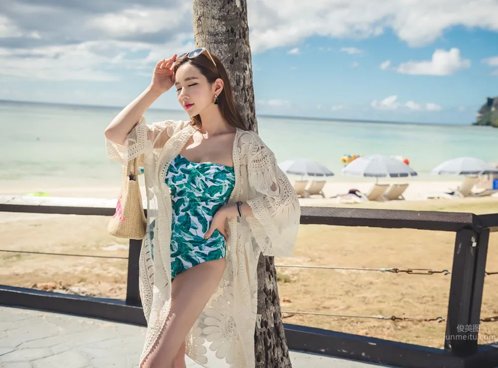 Lee Yeon Jeong, 2017 MayBeach Bikini Series Three photo 31