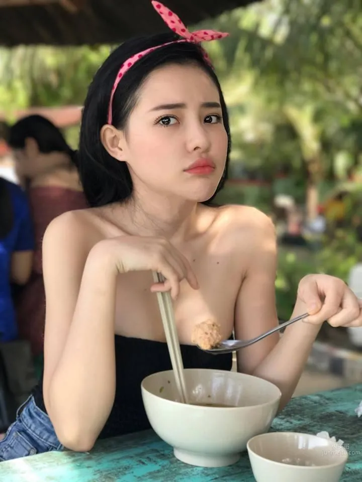 Hottest Vietnamese Girl Ngan Pokemon, The Doll Bear Is About to Fall photo 41