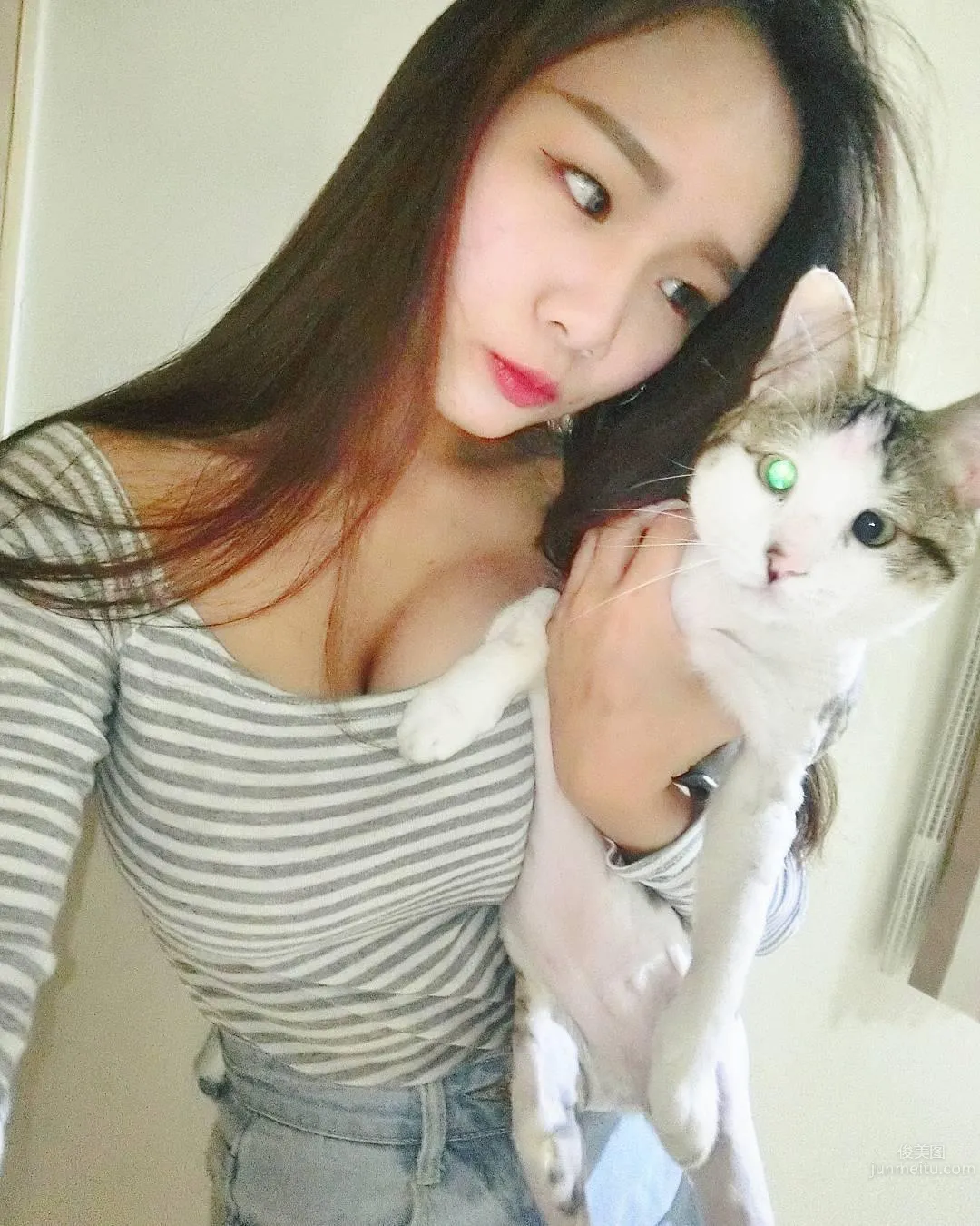台灣正妹張瑞舫Ig私房照 4