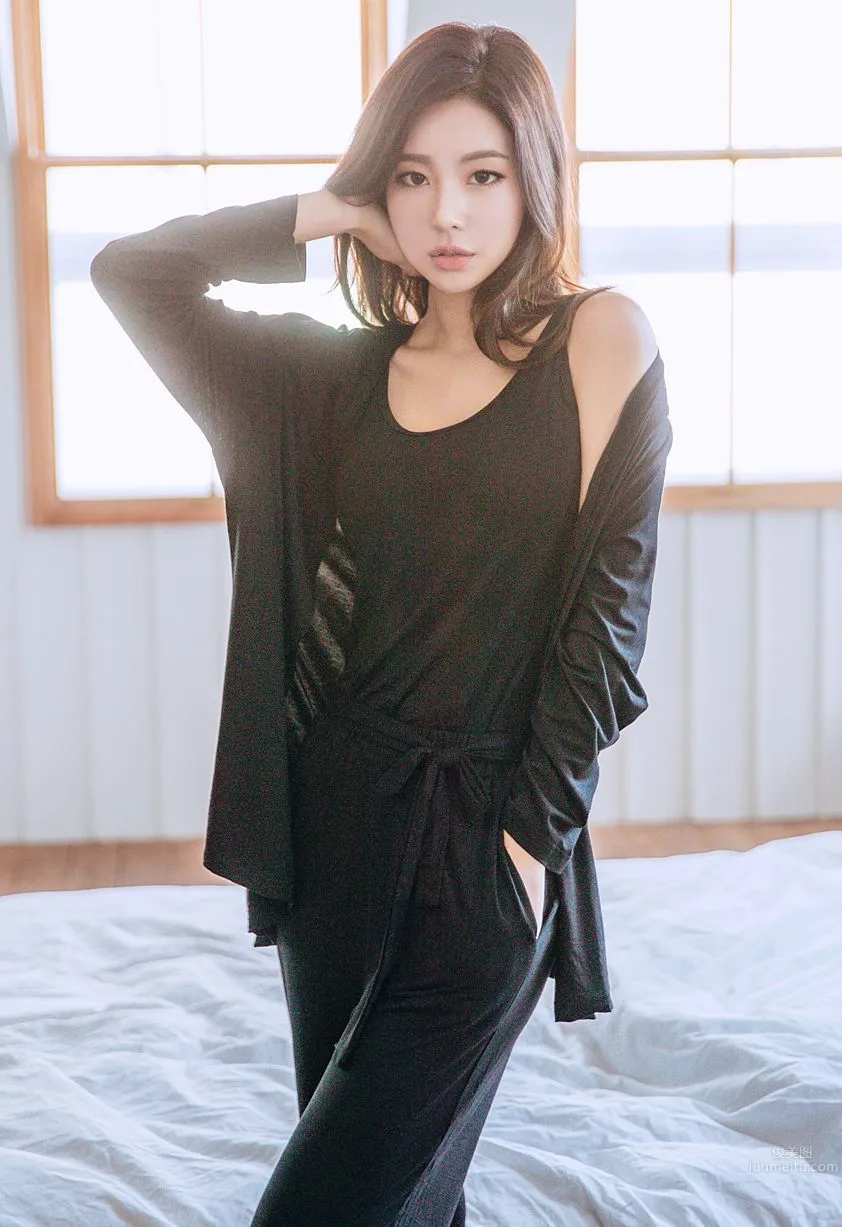Korean Model Park Da Hyun Lologirl Pajama Series Three photo 94