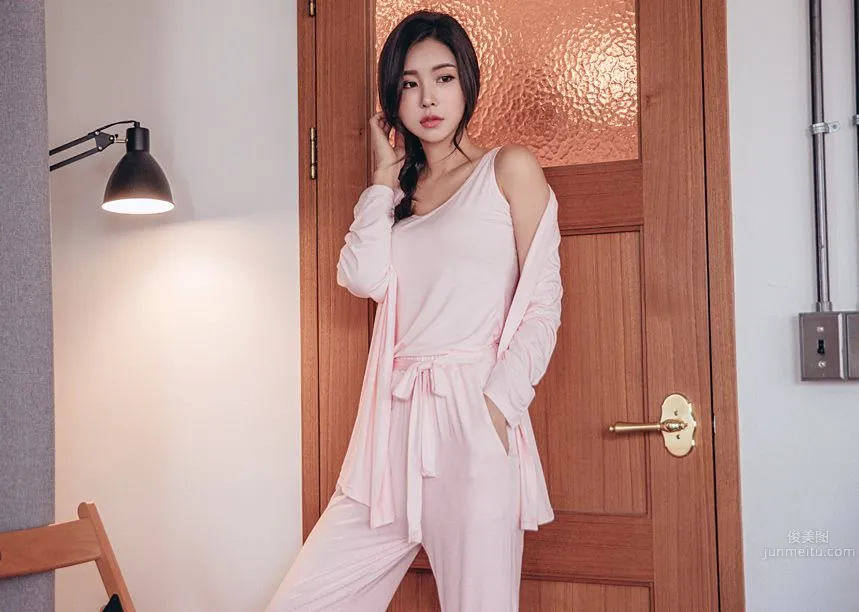Korean Model Park Da Hyun Lologirl Pajama Series Three photo 99