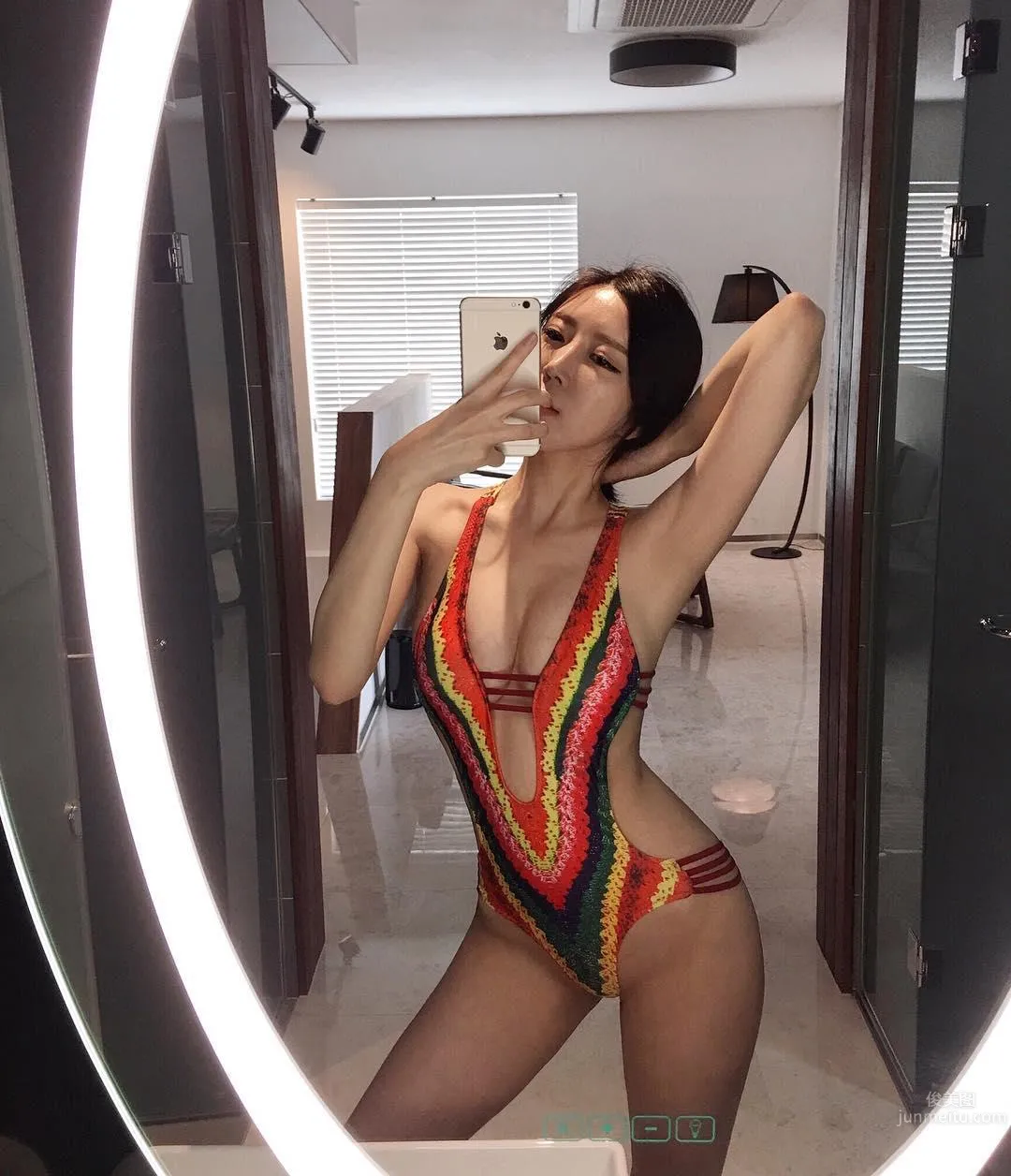 南韓郭雪芙Choi Somi 泳池出鏡太飽滿 13