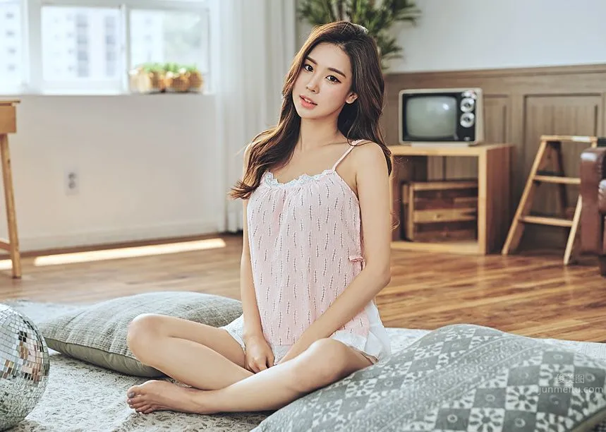 Korean Model Park Da Hyun Lologirl Pajama Series Three photo 13