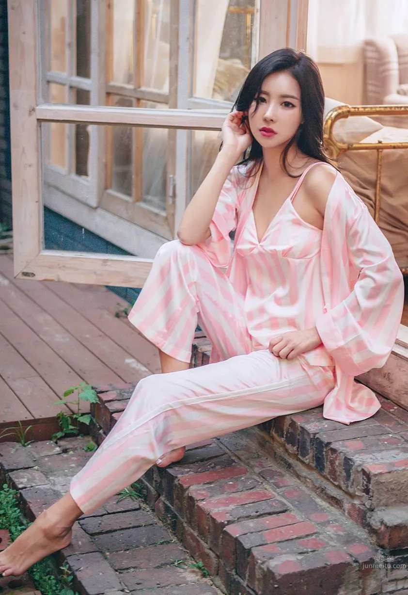 Korean Model Park Da Hyun Lologirl Pajama Series Three photo 125