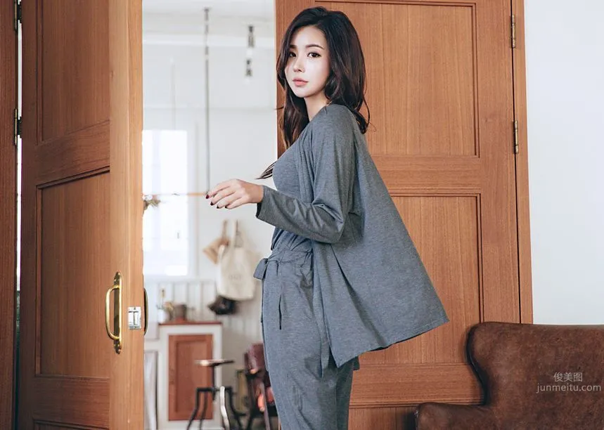 Korean Model Park Da Hyun Lologirl Pajama Series Three photo 88