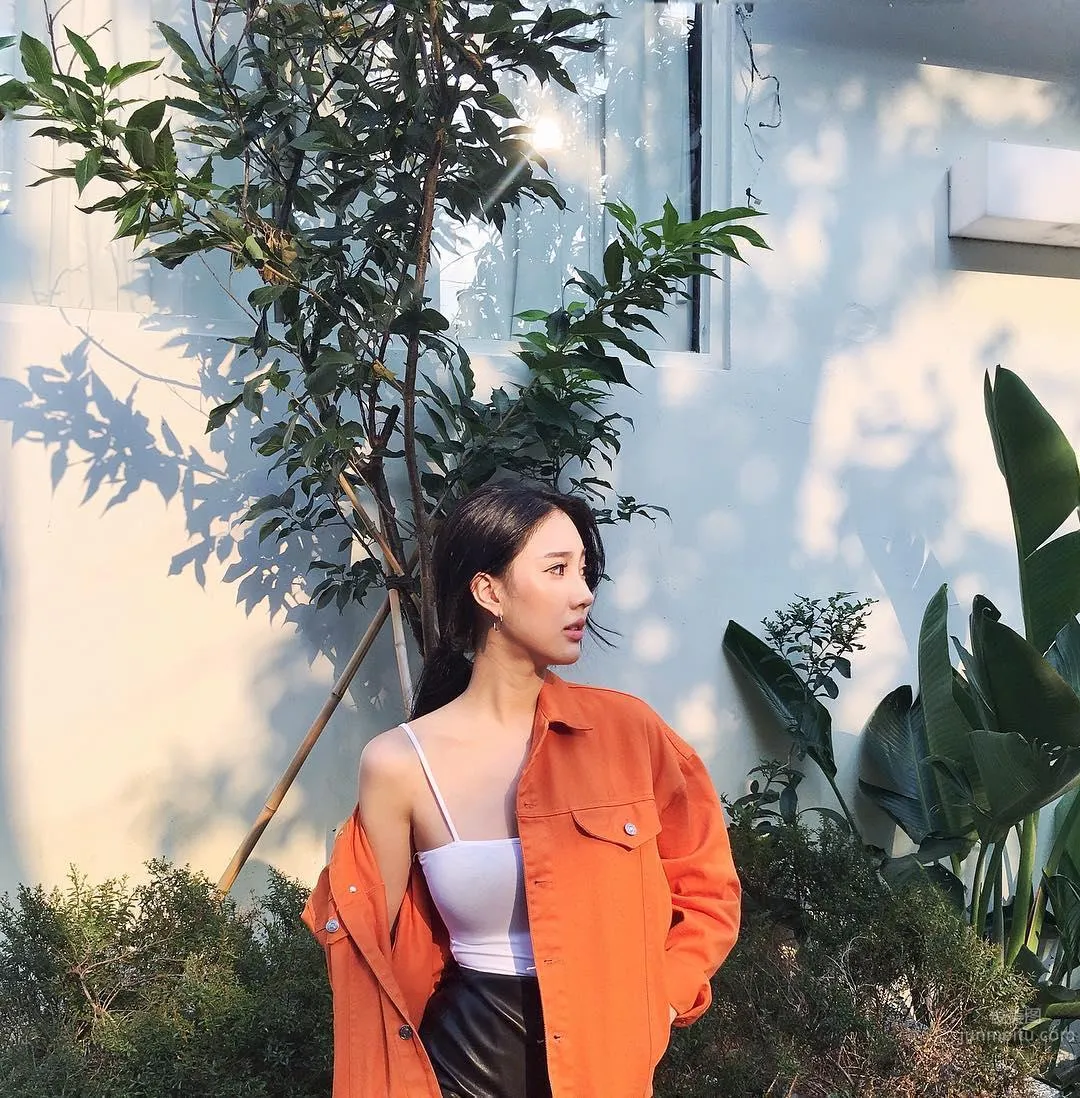 台灣正妹Karen Chao 牛仔褲背心超吸睛 23