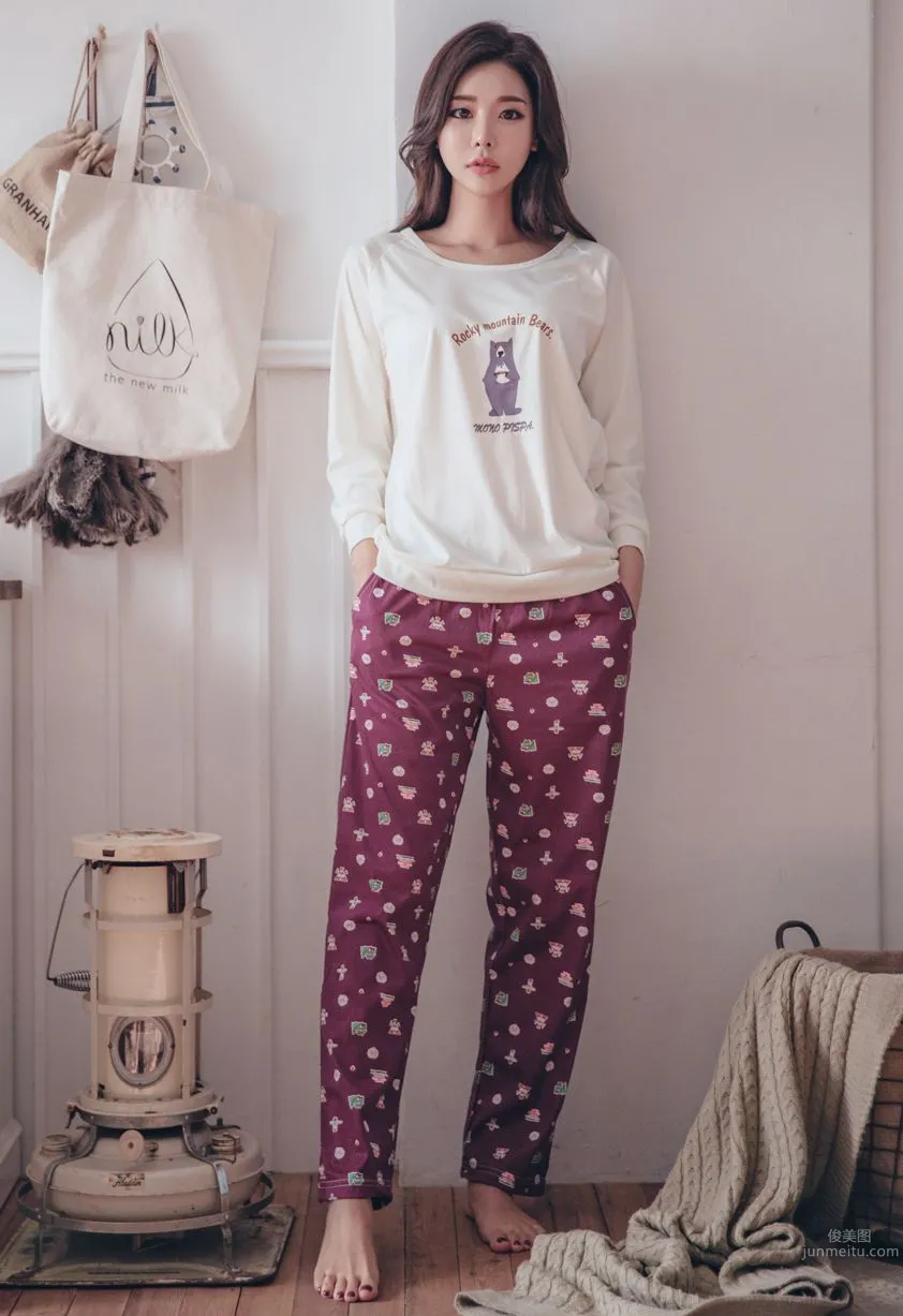 Korean Model Park Da Hyun Lologirl Pajama Series Three photo 127