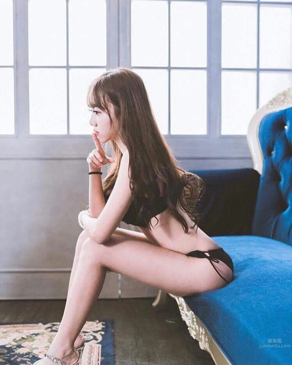 金融界小只马太抢眼 肤白貌美还事业心强_38