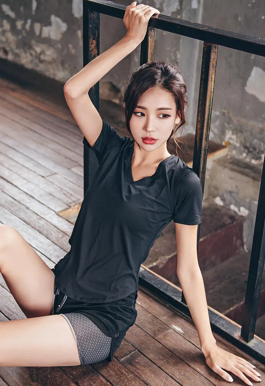 Korean Model Park Da Hyun Lologirl Sportswear Series One photo 73