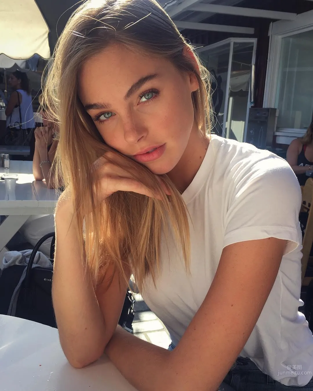 美國麗人Elizabeth Turner 暗藏不科學的好身材 37