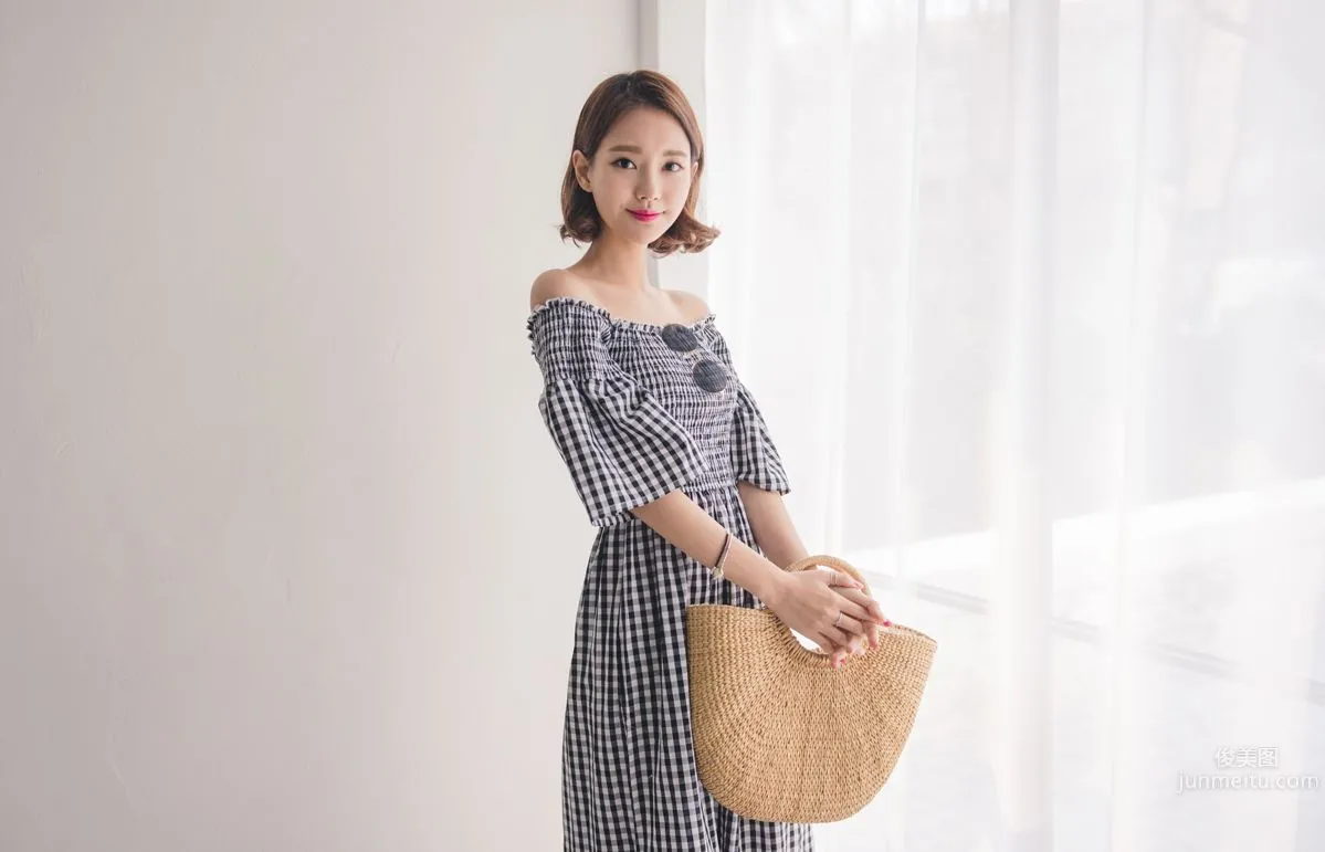 Korean Model Yeonjieun maybeach Casual Wear Series 4 photo 70
