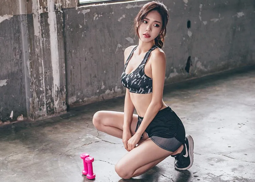 Korean Model Park Da Hyun Lologirl Sportswear Series One photo 54
