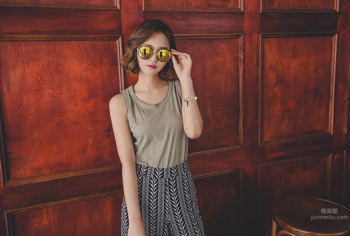 Korean Model Yeonjieun maybeach Casual Wear Series 4 photo 16