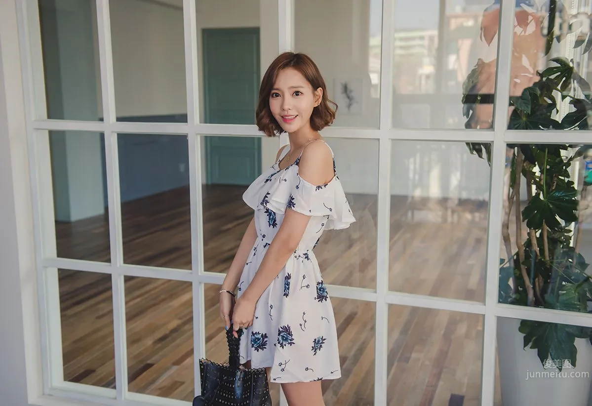 Korean Model Yeonjieun maybeach Casual Wear Series 4 photo 58