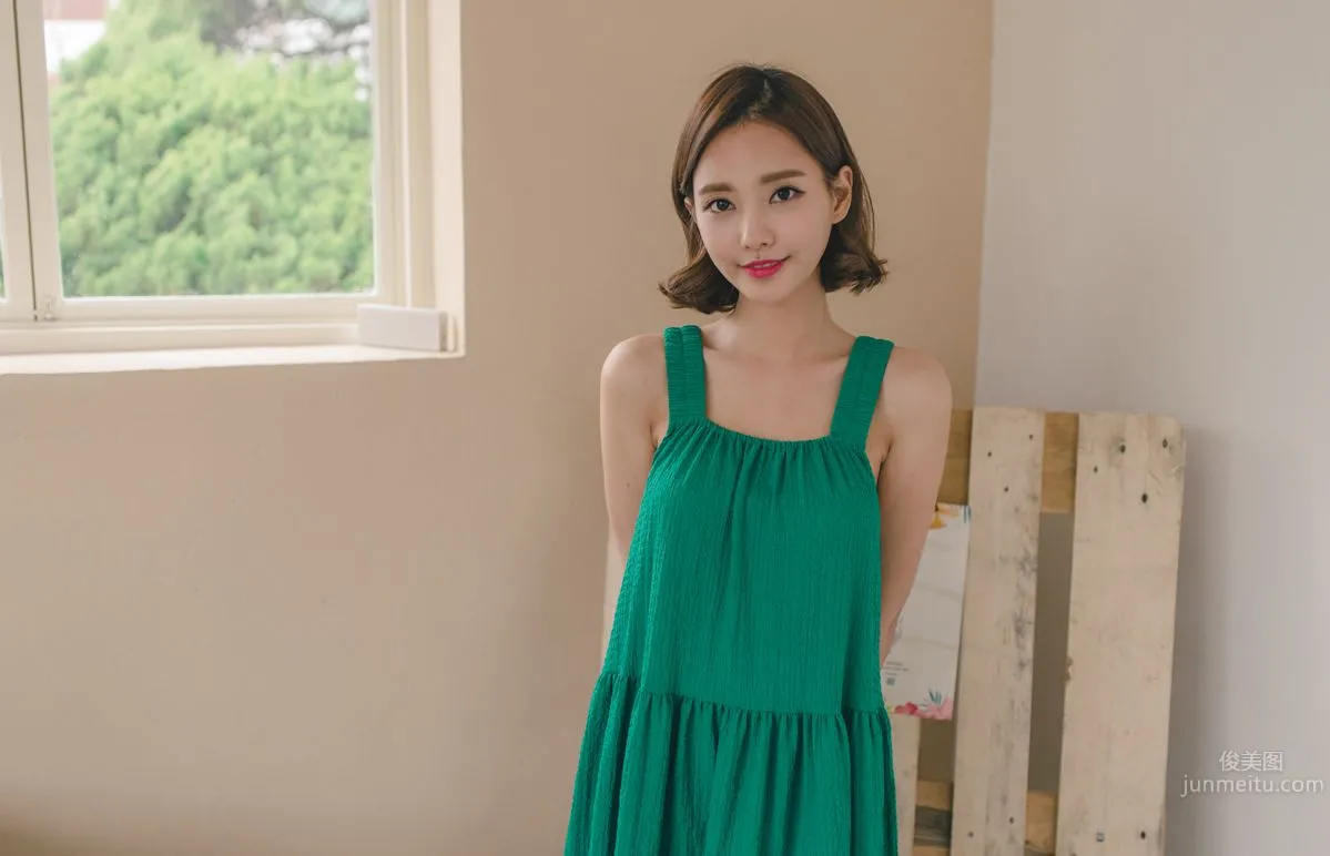 Korean Model Yeonjieun maybeach Casual Wear Series 3 photo 33