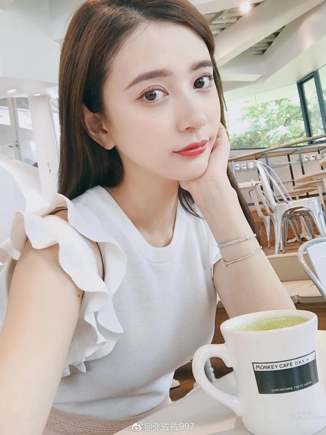 夢幻正妹張佐佐 微博美妝私房照 28