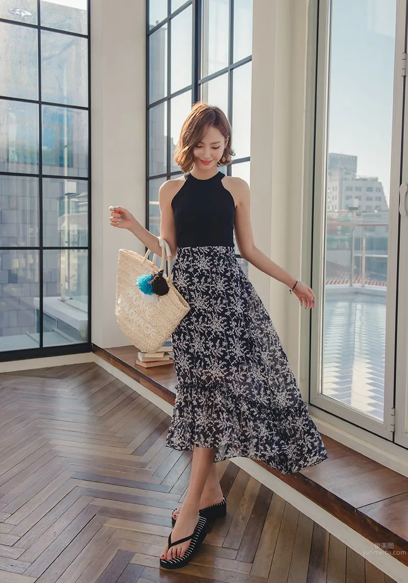Korean Model Yeonjieun maybeach Casual Wear Series 4 photo 53