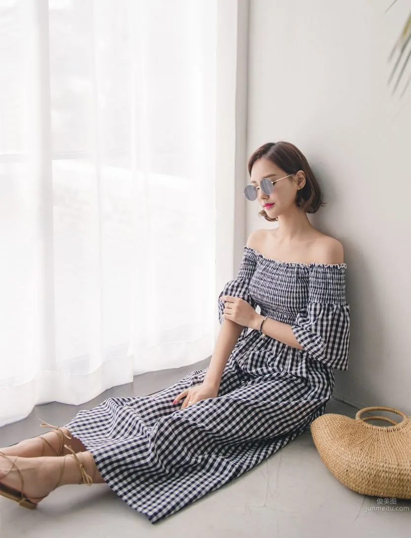 Korean Model Yeonjieun maybeach Casual Wear Series 4 photo 79