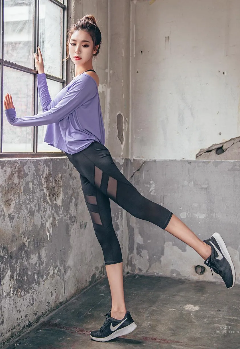 Korean Model Park Da Hyun Lologirl Sportswear Series One photo 88