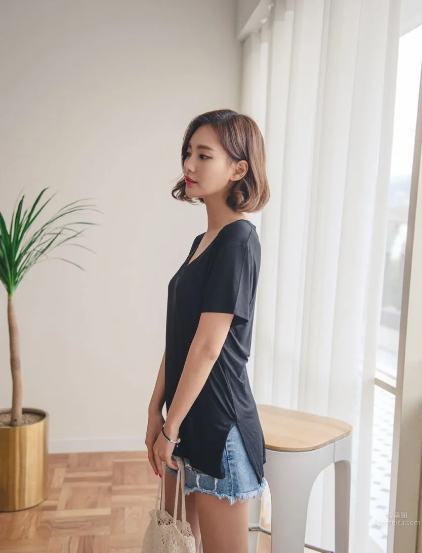 Korean Model Yeonjieun maybeach Casual Wear Series 3 photo 32