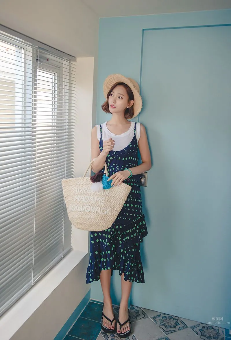 Korean Model Yeonjieun maybeach Casual Wear Series 4 photo 20