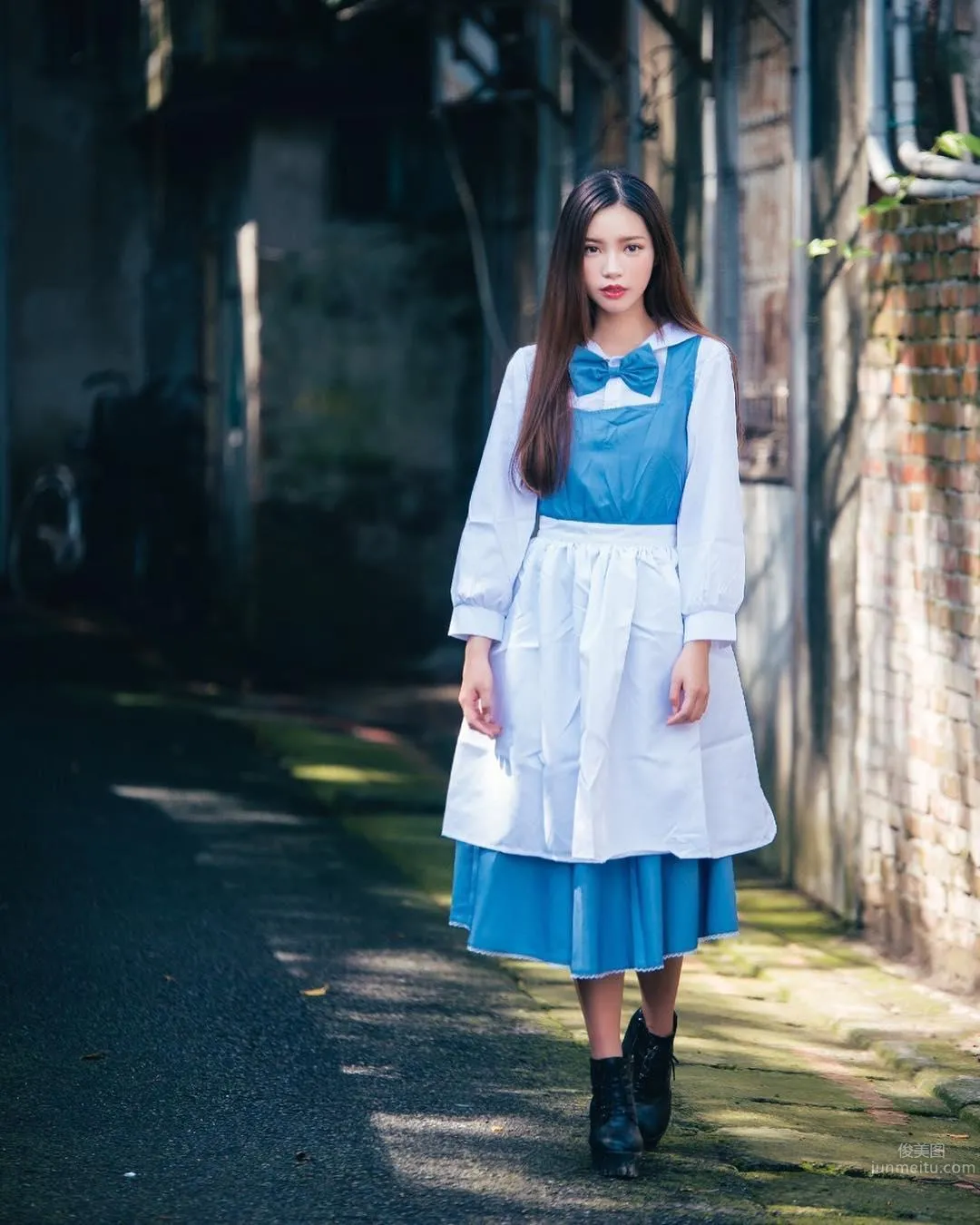Dark-Faced Beauty Huang Shuting, Fair Beautiful Legs Extremely Dangerous photo 12
